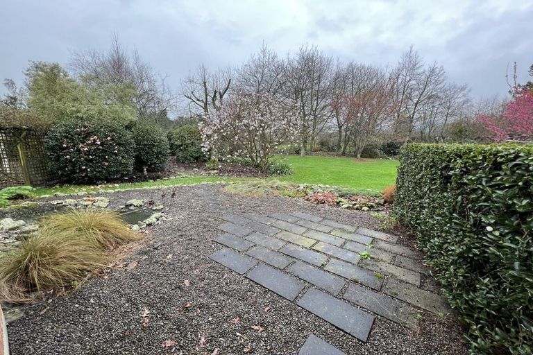 Photo of property in 118 Waihou Road, Levin, 5571