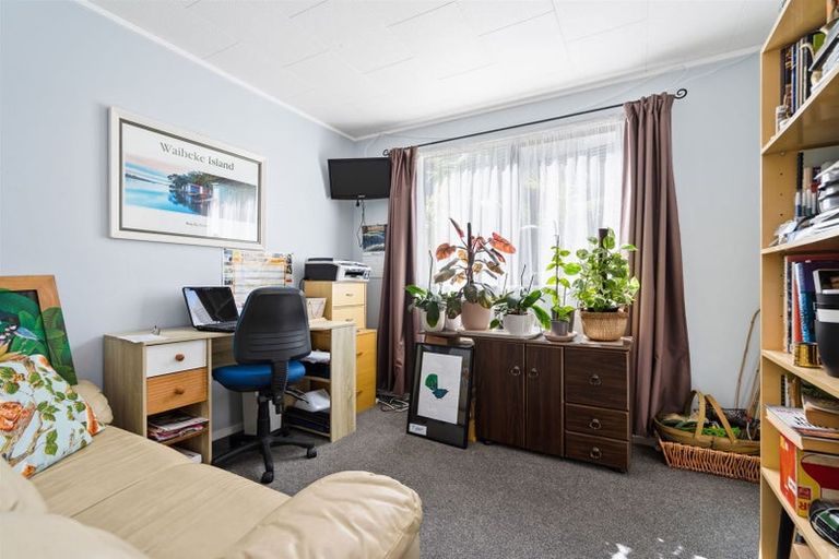 Photo of property in 3 Redwood Rise, Horahora, Whangarei, 0110