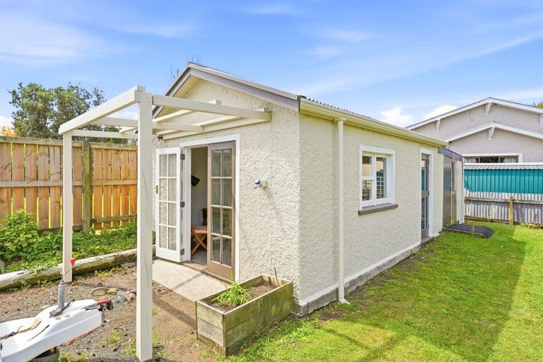Photo of property in 17 Sarjeant Street, Gonville, Whanganui, 4500