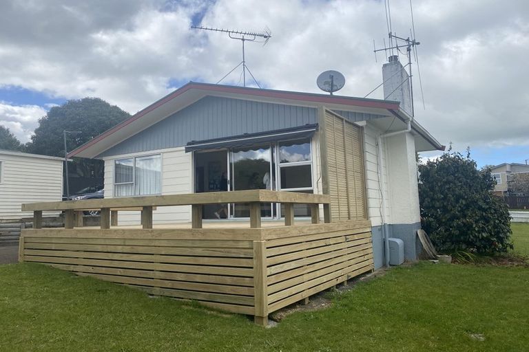 Photo of property in 74 Amanda Avenue, Dinsdale, Hamilton, 3204