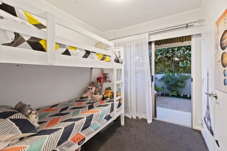 Photo of property in 6/66 Victoria Road, Devonport, Auckland, 0624