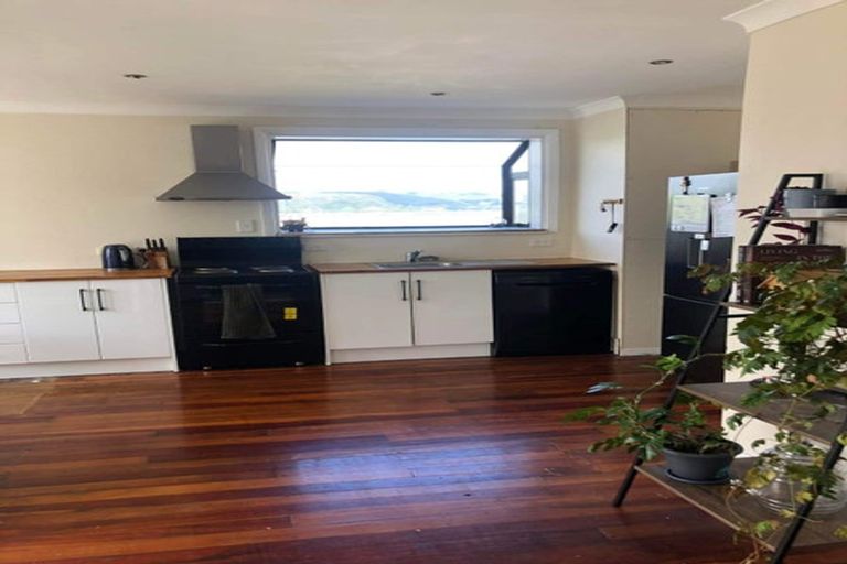 Photo of property in 25 Hiwi Crescent, Titahi Bay, Porirua, 5022