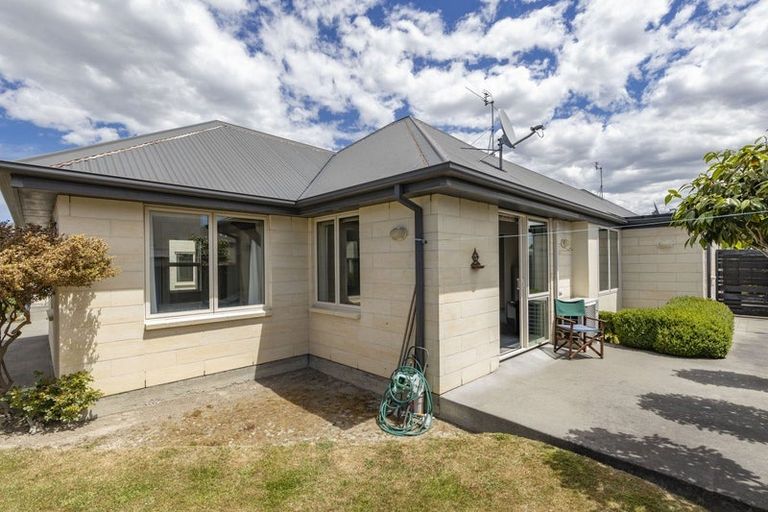 Photo of property in 9/26 Victoria Street, Rangiora, 7400