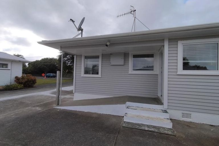 Photo of property in 8-8a Matai Street, Levin, 5510