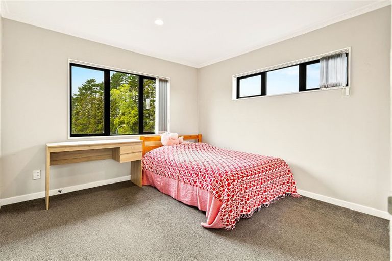 Photo of property in 14 Bradnor Meadows Drive, Swanson, Auckland, 0612