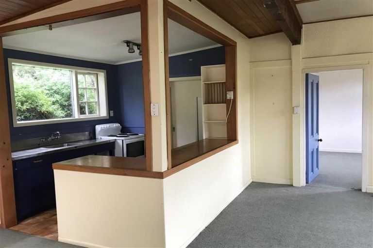 Photo of property in 123 Happy Valley Road, Owhiro Bay, Wellington, 6023