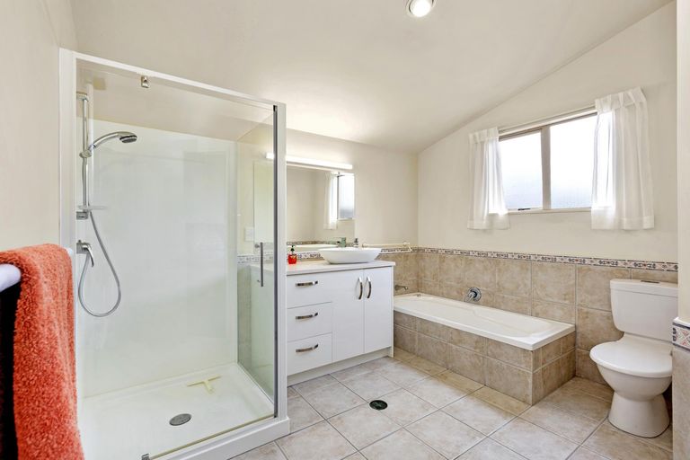 Photo of property in 6/20 Ruakiwi Road, Hamilton Lake, Hamilton, 3204