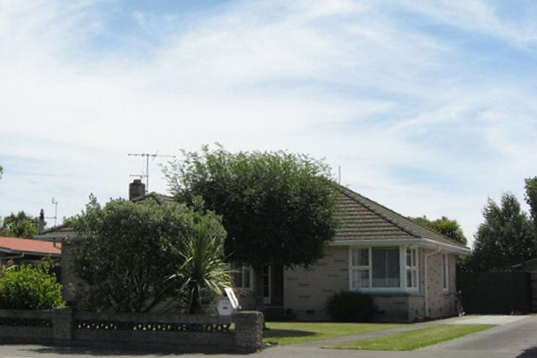 Photo of property in 289 Wainoni Road, Avondale, Christchurch, 8061