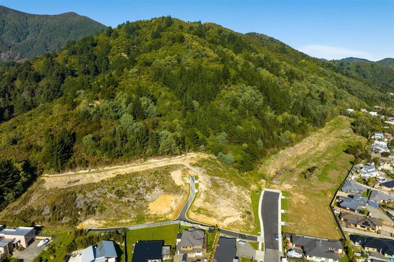 Photo of property in 4 Raukura Rise, Picton, 7220