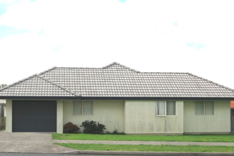 Photo of property in 182 Bruce Mclaren Road, Henderson, Auckland, 0612
