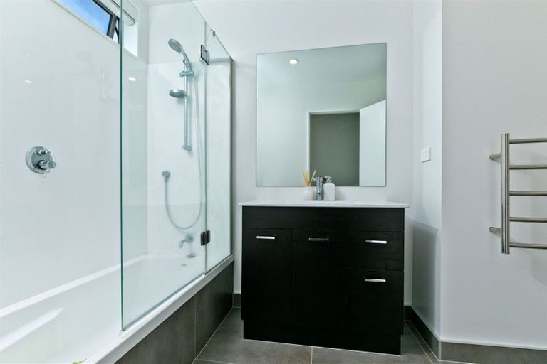 Photo of property in 55 Leo Street, Glen Eden, Auckland, 0602