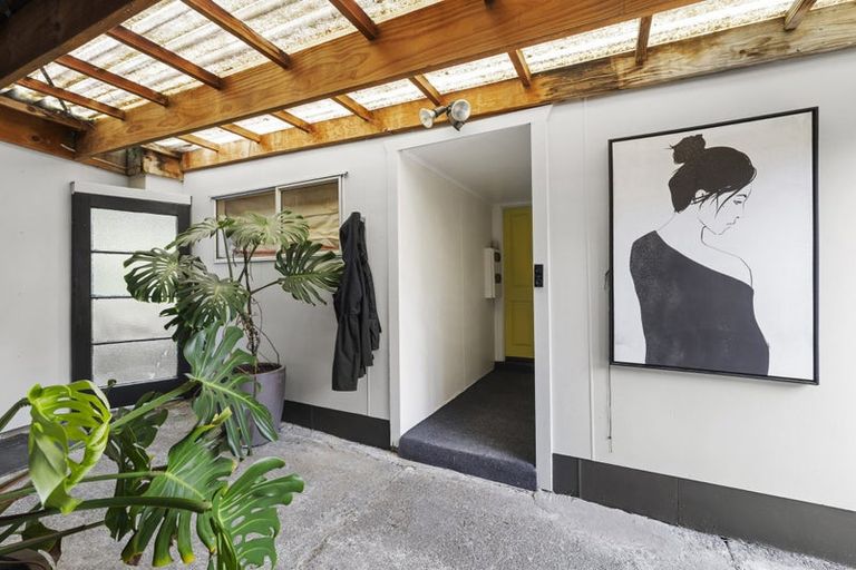 Photo of property in 4 Simon Road, Raglan, 3225