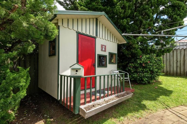 Photo of property in 62 Edendale Road, Somerville, Auckland, 2014