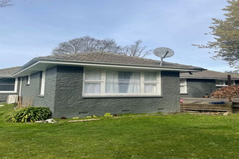 Photo of property in 94 Kendal Avenue, Burnside, Christchurch, 8053