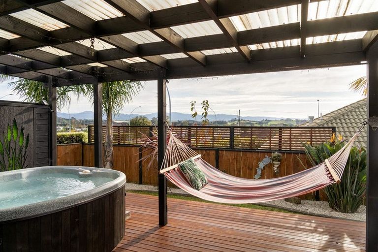 Photo of property in 11 Holyoake Terrace, Omokoroa, 3114