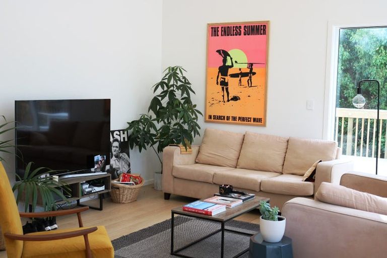 Photo of property in 420a Whangaparaoa Road, Stanmore Bay, Whangaparaoa, 0932