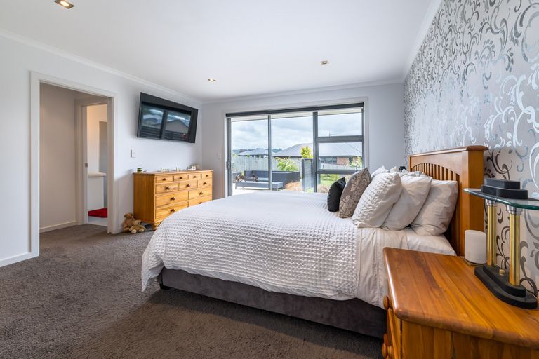 Photo of property in 9 Reeves Street, Green Island, Dunedin, 9018