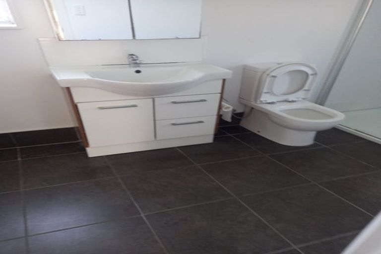 Photo of property in 11 Holden Place, Manukau, Auckland, 2025