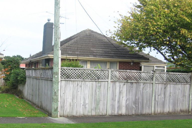 Photo of property in 1/37 Fairfield Avenue, Fairfield, Lower Hutt, 5011