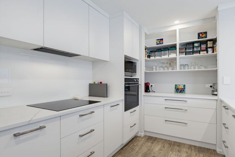 Photo of property in 15 Hamon Place, Pukehangi, Rotorua, 3015
