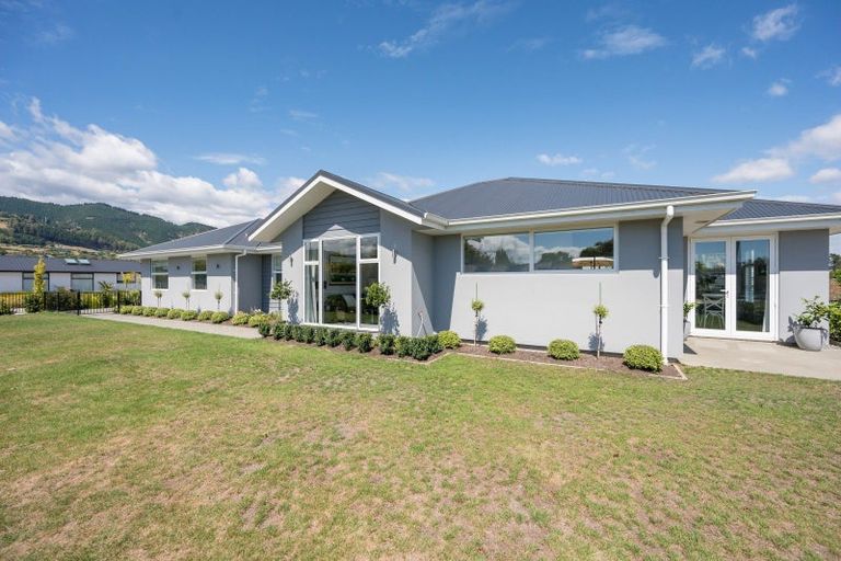 Photo of property in 2 Hallmark Drive, Hope, Richmond, 7020