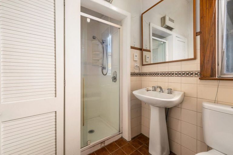 Photo of property in 78 Weston Road, St Albans, Christchurch, 8052