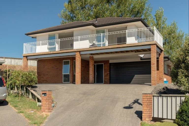 Photo of property in 5 Carex Close, Pyes Pa, Tauranga, 3112