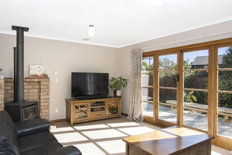 Photo of property in 60 Waimea West Road, Brightwater, 7022