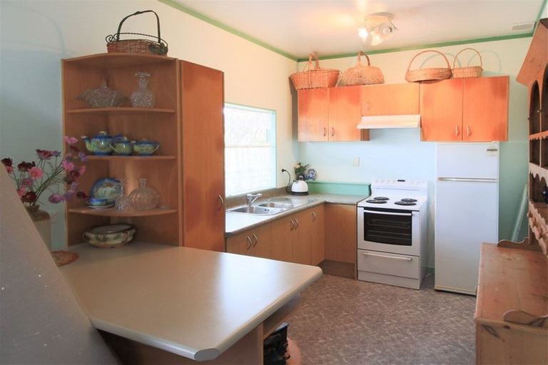 Photo of property in 10 Station Road, Kawakawa, 0210