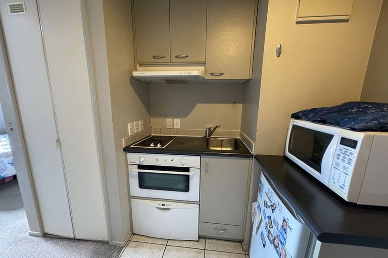 Photo of property in 3e/10 Crown Lynn Place, New Lynn, Auckland, 0600