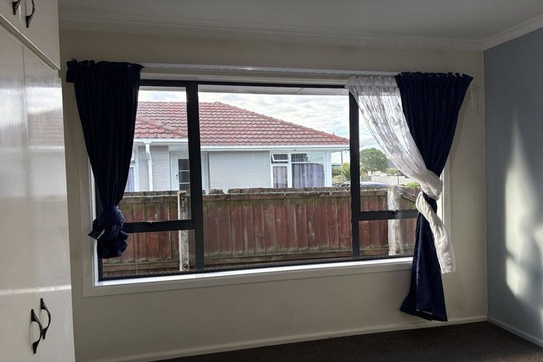 Photo of property in 20 Greenhurst Street, Sockburn, Christchurch, 8042