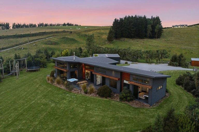 Photo of property in 49 Mairangi Lane, Starvation Hill, Oxford, 7495