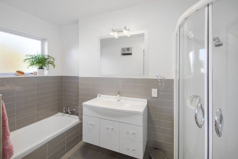 Photo of property in 30 Te Ara Crescent, Diamond Harbour, Lyttelton, 8971