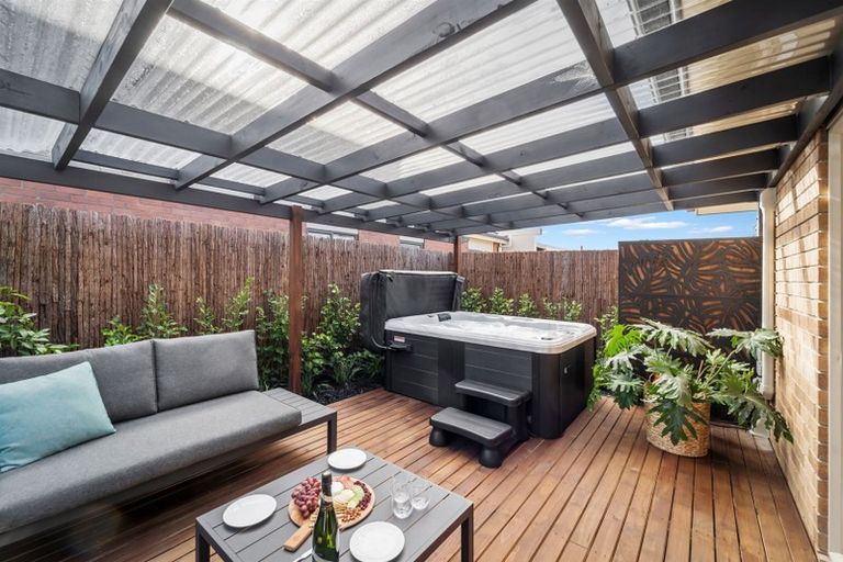 Photo of property in 32a Centreway Road, Orewa, 0931