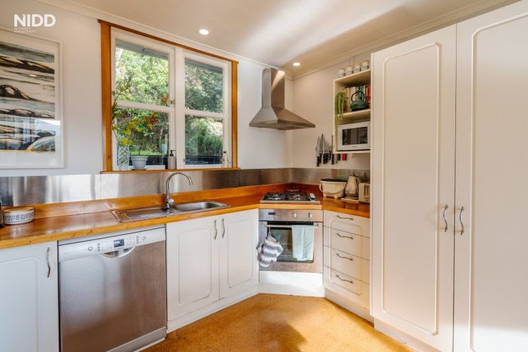 Photo of property in 19 Gorman Street, Macandrew Bay, Dunedin, 9014