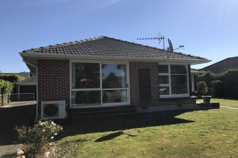 Photo of property in 79a Memorial Avenue, Ilam, Christchurch, 8053