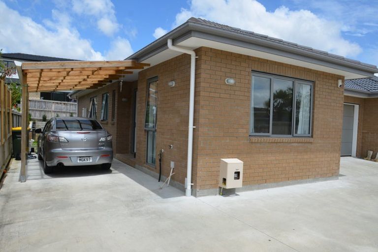 Photo of property in 8 Will Street, Huapai, Kumeu, 0810