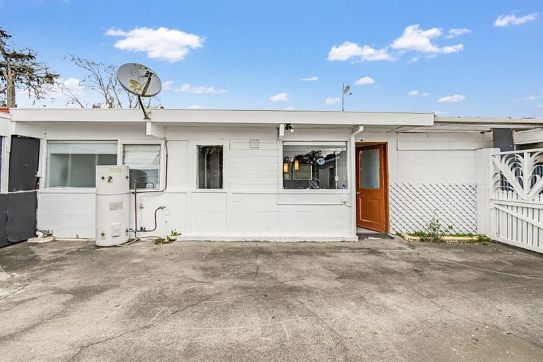 Photo of property in 3/11 Overton Road, Papatoetoe, Auckland, 2025