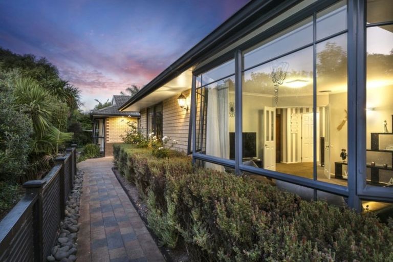 Photo of property in 26 Gulf Harbour Drive, Gulf Harbour, Whangaparaoa, 0930