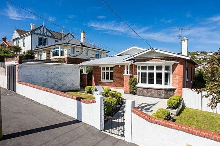 Photo of property in 214 Musselburgh Rise, Andersons Bay, Dunedin, 9013
