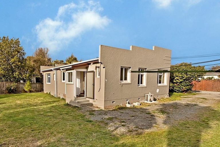 Photo of property in 10 Mcfaddens Road, St Albans, Christchurch, 8052