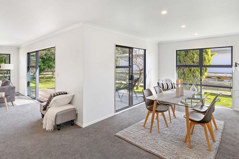 Photo of property in 43 Esther Street, Martinborough, 5711