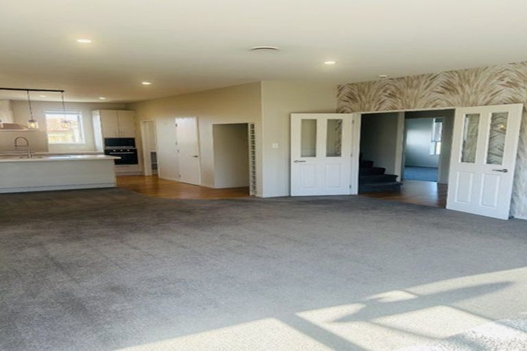 Photo of property in 10 Pakura Street, Pegasus, 7612