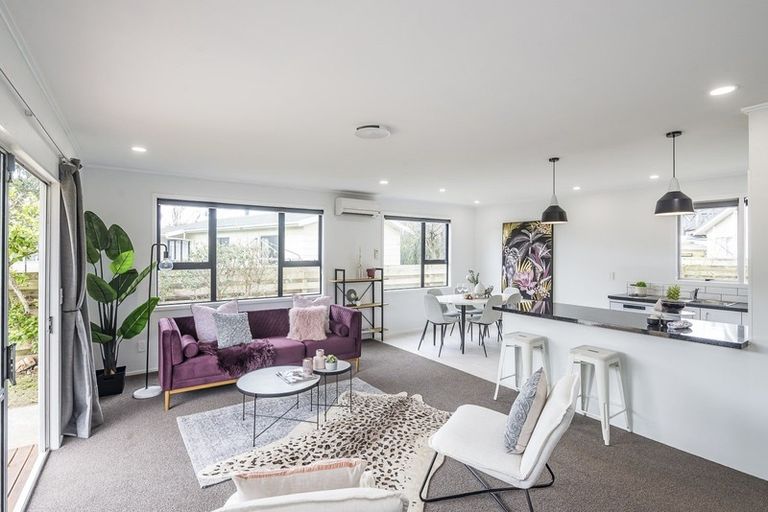 Photo of property in 14b Cypress Grove, Paraparaumu, 5032