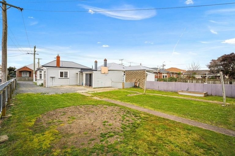 Photo of property in 70 Cutten Street, South Dunedin, Dunedin, 9012