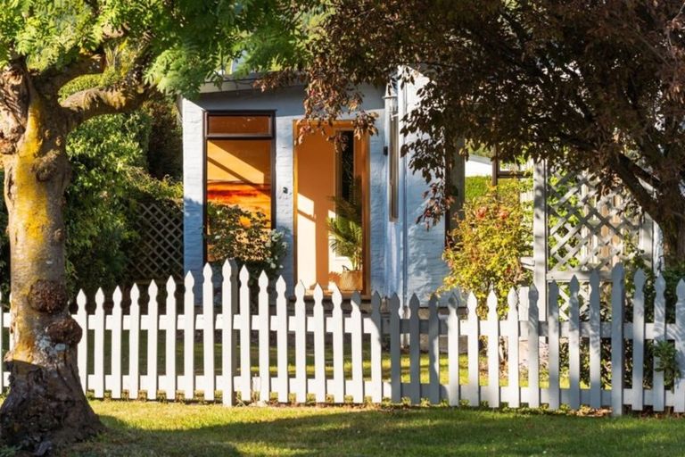 Photo of property in 21 Thomson Street, Arrowtown, 9302