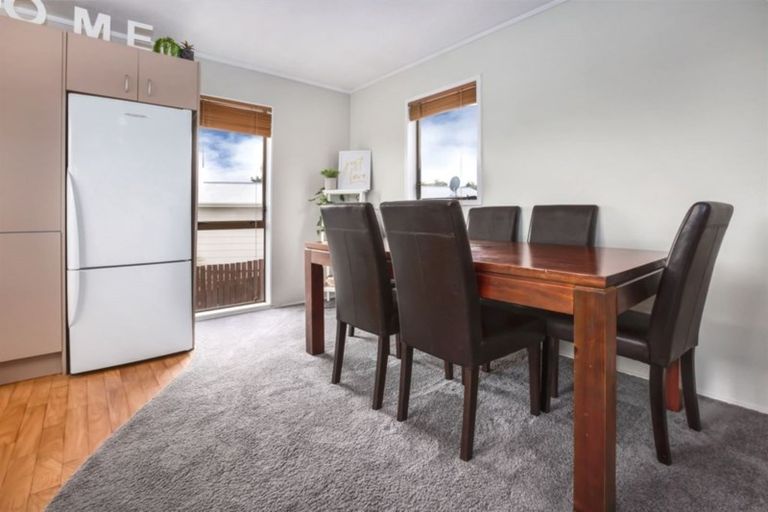 Photo of property in 5 Garboard Lane, Whitby, Porirua, 5024