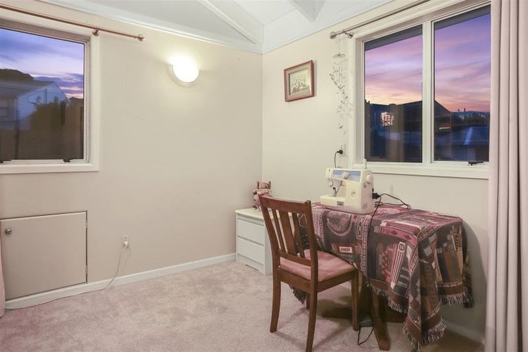 Photo of property in 12 Bilkey Avenue, Pukekohe, 2120