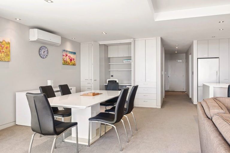 Photo of property in 302/136 Marine Parade, Mount Maunganui, 3116