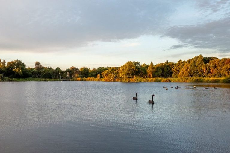 Photo of property in 3 Mcgregor Place, Paraparaumu, 5032